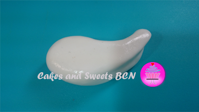 Modelado Cisnes Tarta de Fresa Paso 3